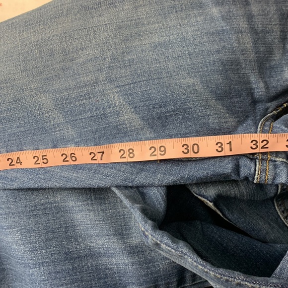 Lot 29 women’s   size 9 tweety bird boot cut jeans - Picture 10 of 10